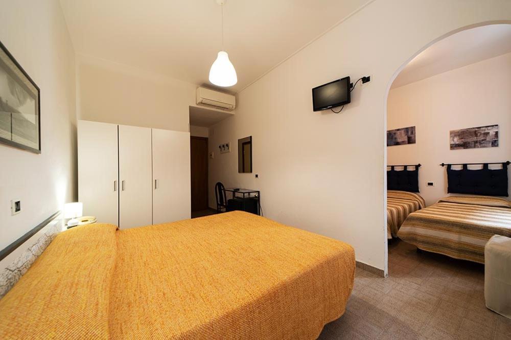 Hotel Belmare Порто-Аццурро Екстер'єр фото
