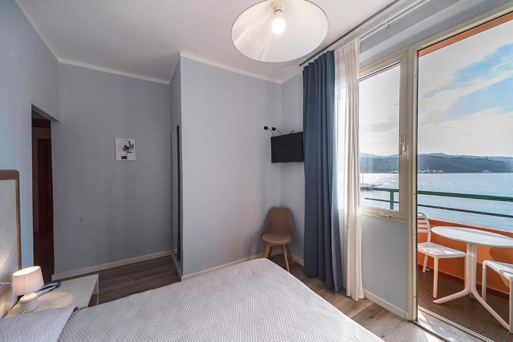 Hotel Belmare Порто-Аццурро Екстер'єр фото